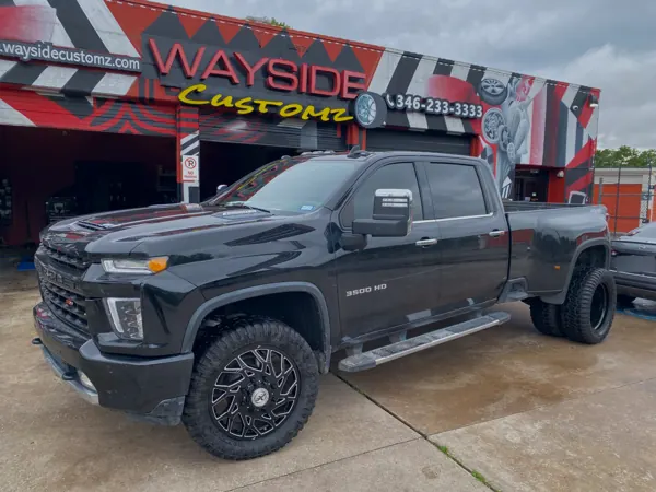 Chevrolet silverado 3500 dually &middot; 22" XF off road wheels &middot; Lift / leveling