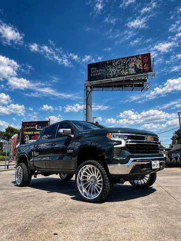 2026 Chevrolet Silverado 1500 &middot;