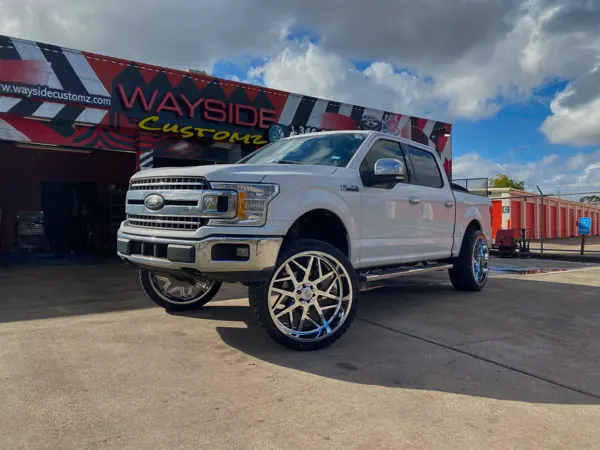 Ford F-150 &middot; 26" Axe off road wheels &middot; Lift / leveling