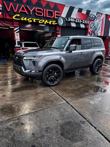 2026 Lexus Gx 570 &middot; 22" Arena wheels