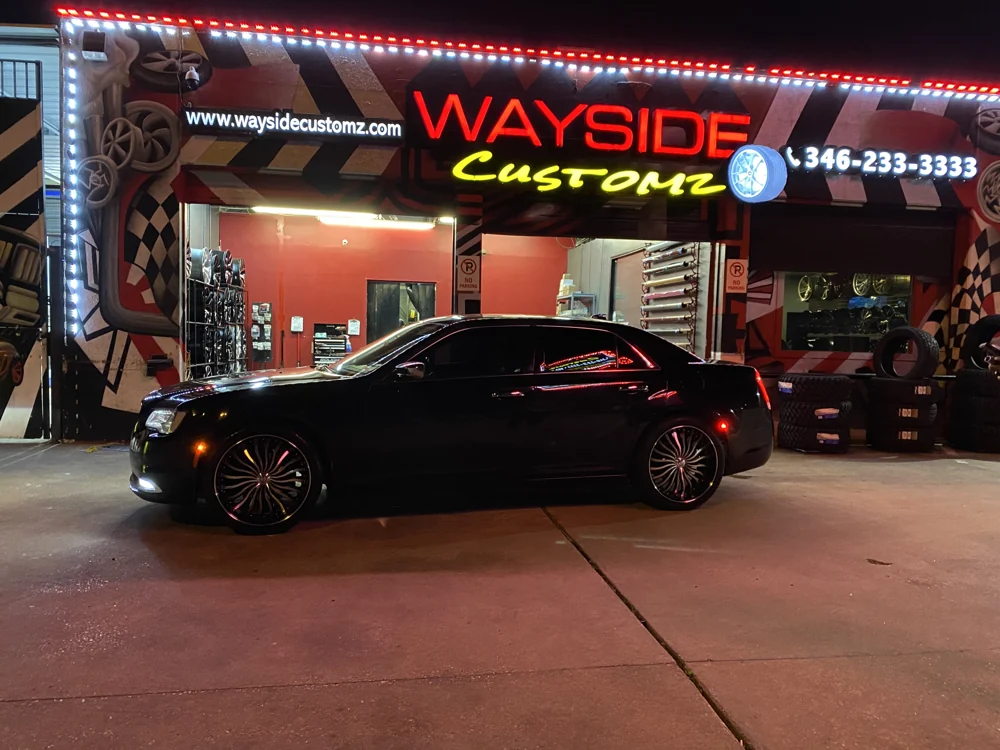 Chrysler 300 · 22" Borghini Wheels