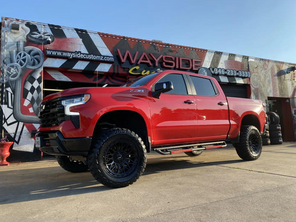 Chevrolet Silverado 1500 · 20" Vortek Wheels · 6" Rough Country Lift Kit