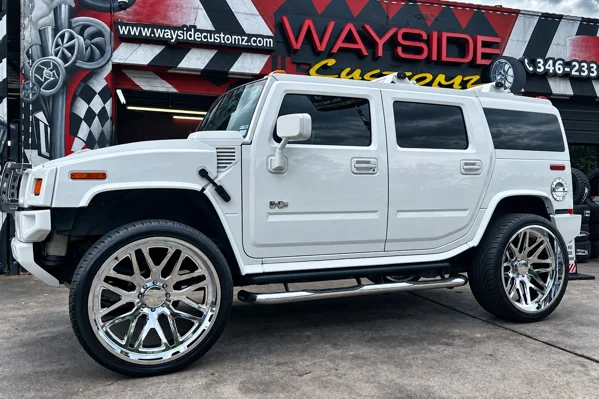 2008 Hummer H2 · 26" Cali Off-Road Wheels