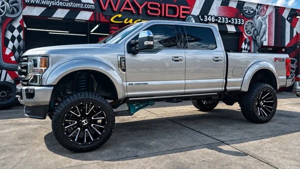 2018 Ford F-250 · 24" Hostile Wheels · 6" Lift