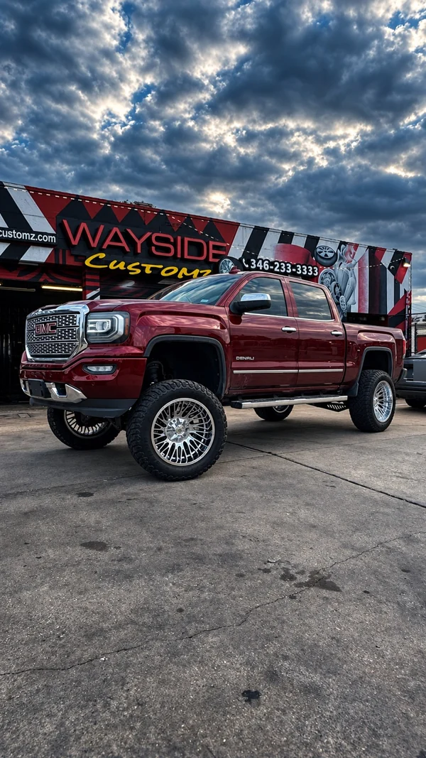 2018 GMC Sierra 1500 · 22" HD Luxxx Wheels · 9" McGaughy’s Lift