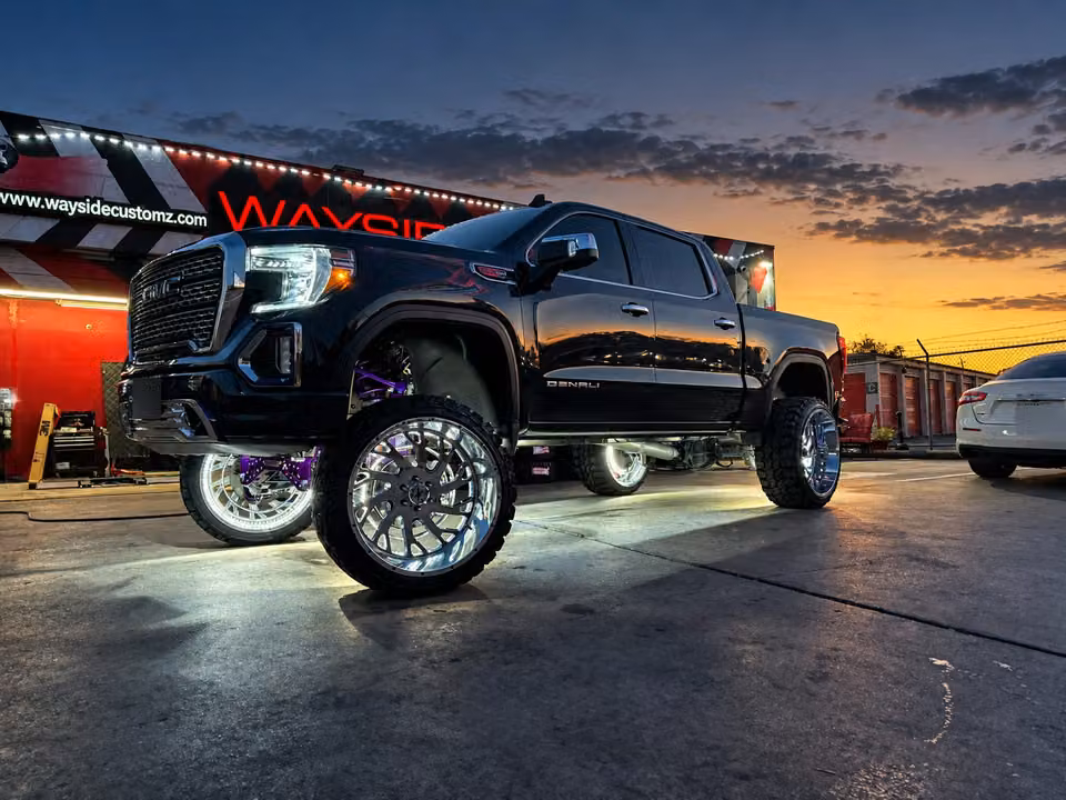 2021 GMC Sierra 1500 · 26" Xtreme Force Wheels · 9" McGaughy’s Lift Kit