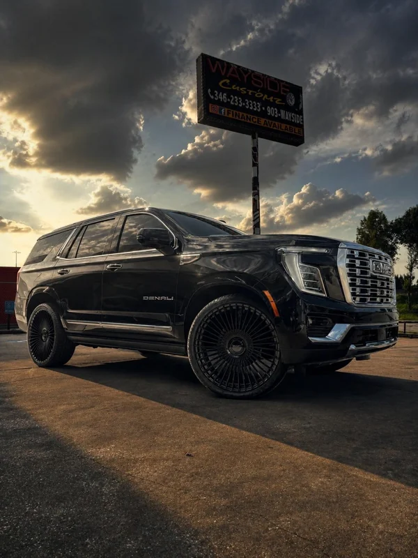 2026 GMC Yukon · 26" Azad Wheels