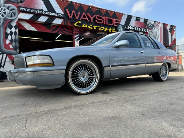 Buick Roadmaster · 20" 2Crave Wheels