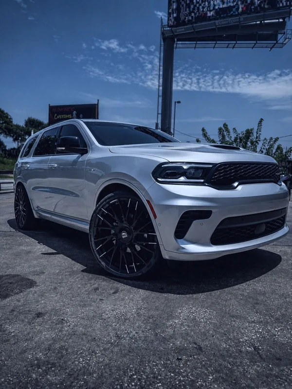 Dodge Durango · 24" Lexani Wheels