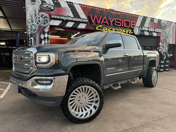 GMC Sierra 1500 · 22" MTD Forged Wheels · 6" Rough Country Lift Kit