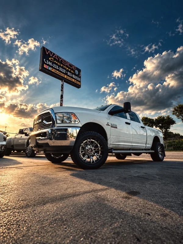 Ram 2500 · 20×10 Fuel Forged Wheels · 2.5" Leveling Kit